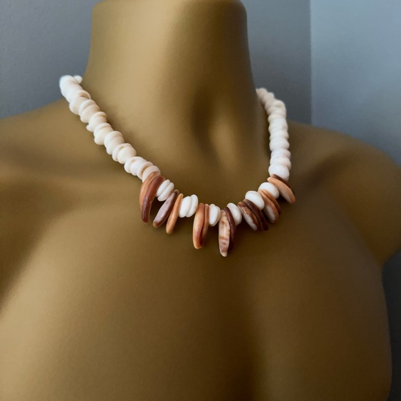 Ocean Warrior Puka Claw Necklace - Picture 4 of 14
